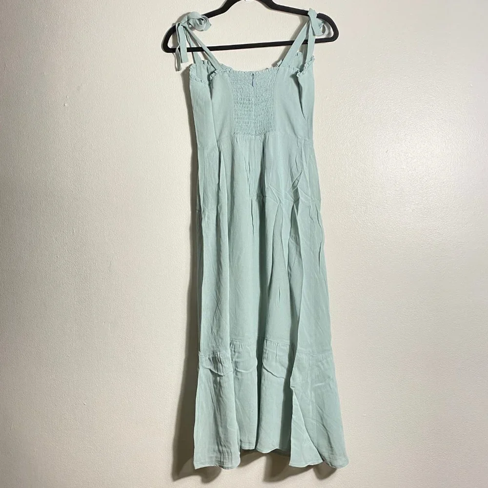 Reformation Peptites Nikita Dress in Celadon - Picture 8 of 12